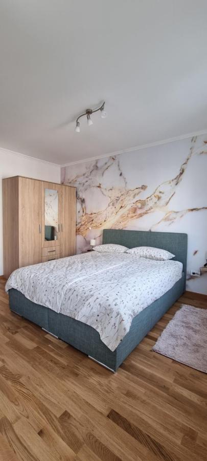 Apartman Visnja 수보티차 외부 사진