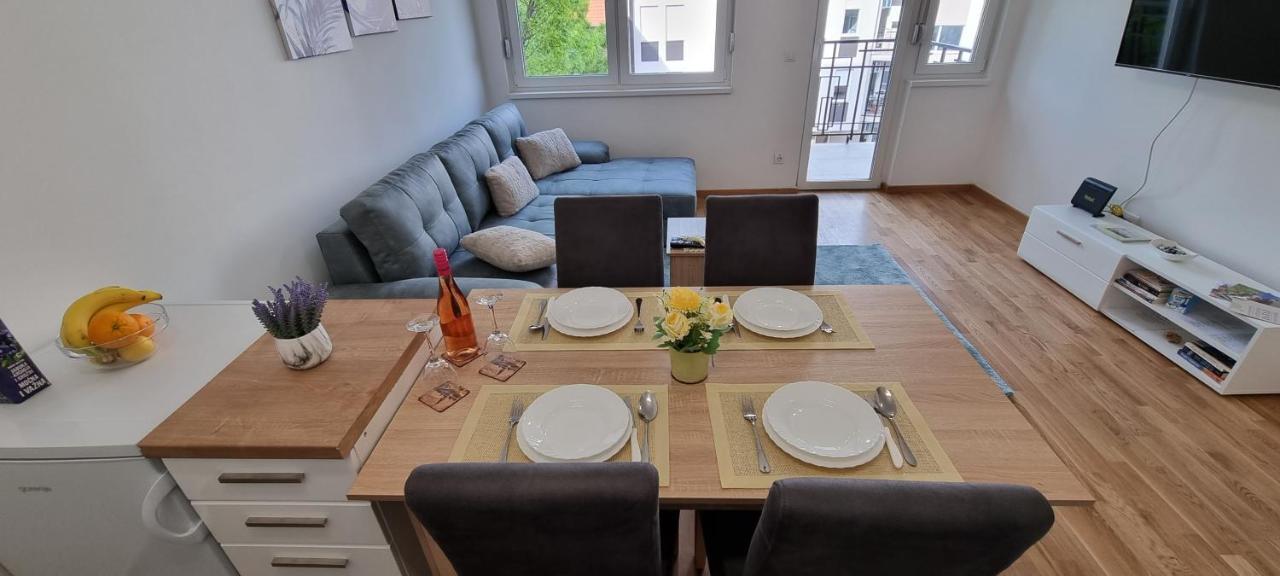 Apartman Visnja 수보티차 외부 사진