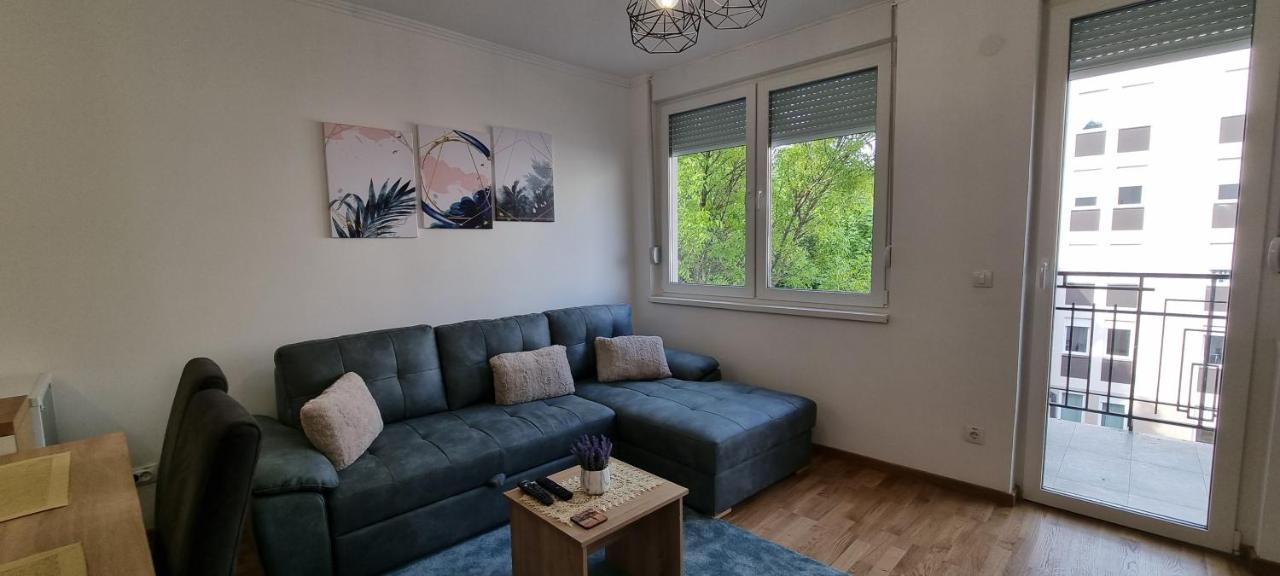 Apartman Visnja 수보티차 외부 사진