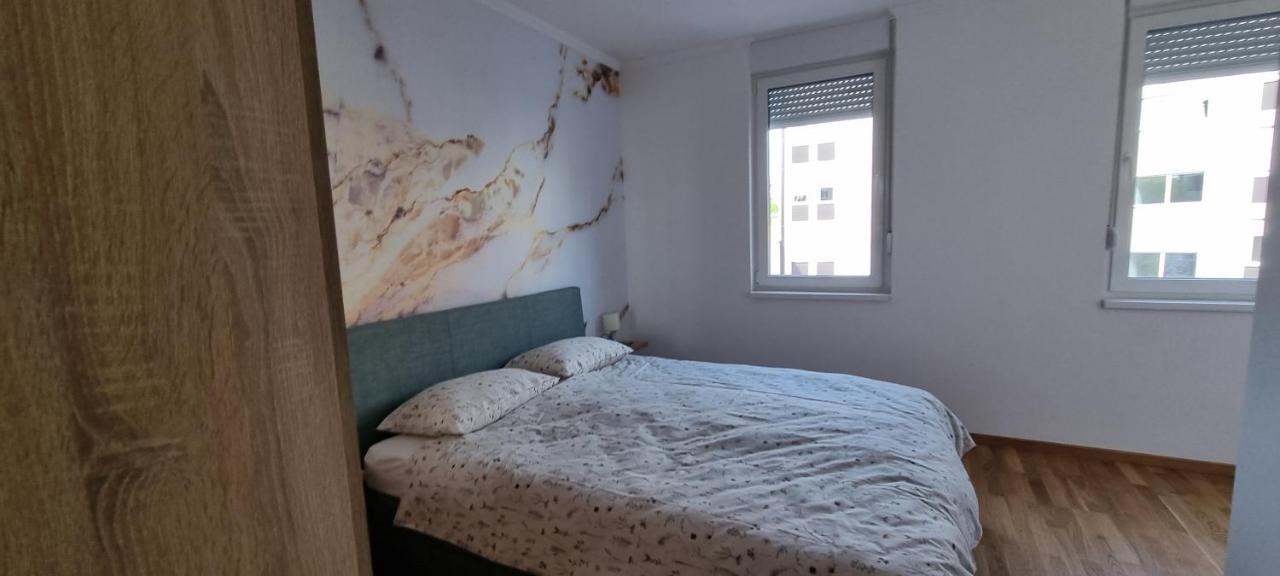 Apartman Visnja 수보티차 외부 사진