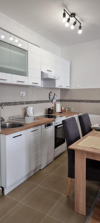 Apartman Visnja 수보티차 외부 사진