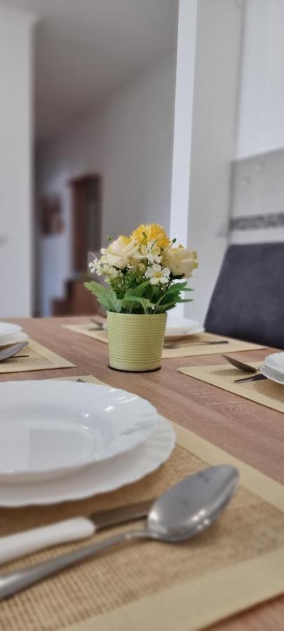 Apartman Visnja 수보티차 외부 사진